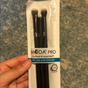 MODA Pro Eyeshadow Brushes